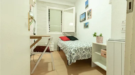 Rooms in Barcelona Eixample - photo 2