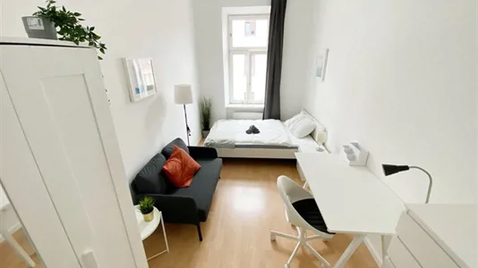 Rooms in Vienna Favoriten - photo 3