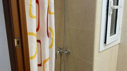 Rooms in Barcelona Sant Martí - photo 9