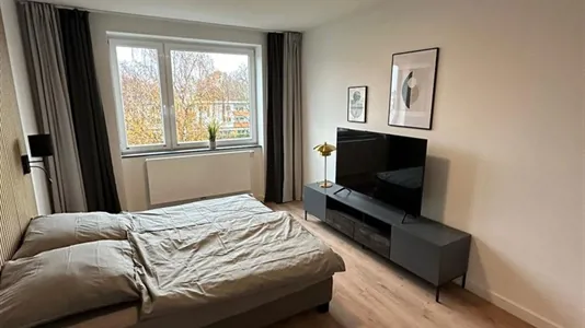 Rooms in Hamburg Wandsbek - photo 1