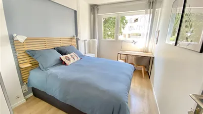 Room for rent in Versailles, Île-de-France