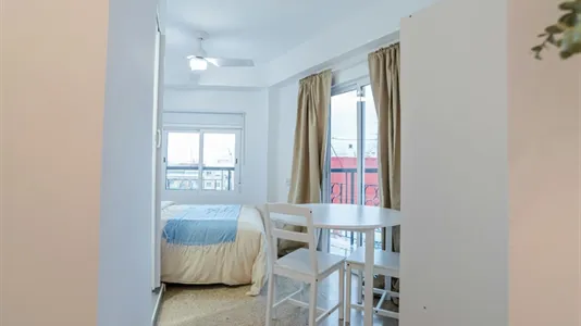 Rooms in Burjassot - photo 3