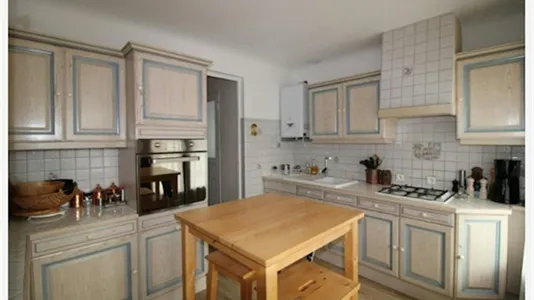 Rooms in Mantes-la-Jolie - photo 3