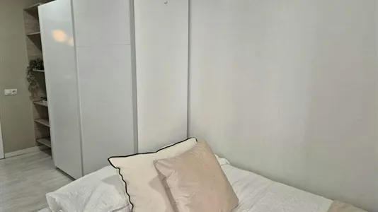 Rooms in Valencia Ciutat Vella - photo 1