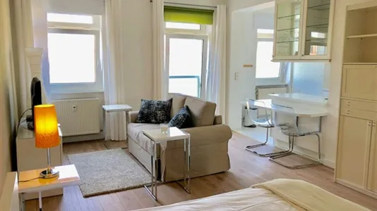 Apartments in Berlin Pankow - photo 1