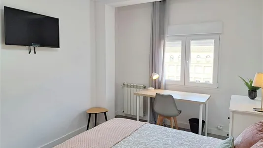 Rooms in Zaragoza - photo 8