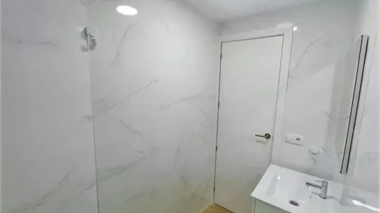 Rooms in Granada - photo 5