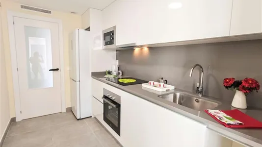 Rooms in Alfara del Patriarca - photo 8