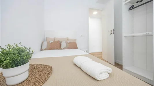 Rooms in Valencia L'Eixample - photo 2