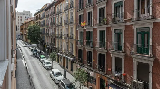 Rooms in Madrid Centro - photo 8