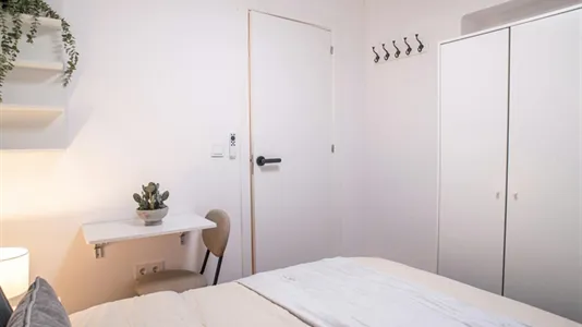 Rooms in Valencia Ciutat Vella - photo 4