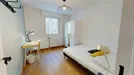 Room for rent, Lyon, Auvergne-Rhône-Alpes, &lt;span class=&quot;blurred street&quot; onclick=&quot;ProcessAdRequest(10479487)&quot;&gt;&lt;span class=&quot;hint&quot;&gt;See streetname&lt;/span&gt;[xxxxxxxxxxxxx]&lt;/span&gt;