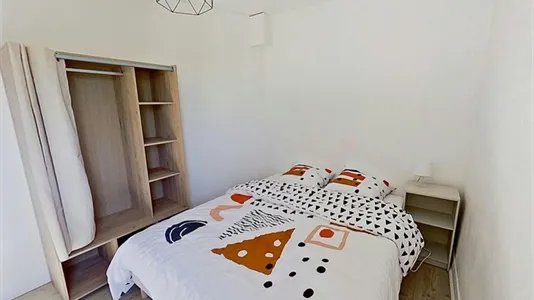 Rooms in Poitiers - photo 3