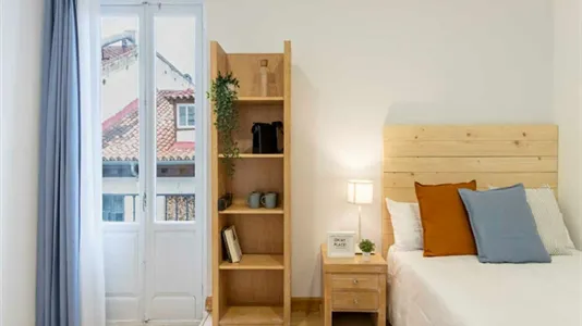 Rooms in Madrid Centro - photo 4