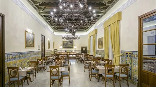 Rooms in Sevilla Casco Antiguo - photo 5