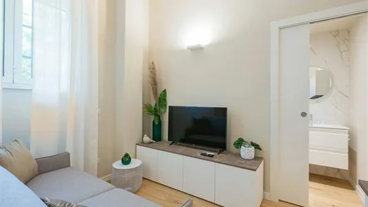 Apartments in Milano Zona 8 - Fiera, Gallaratese, Quarto Oggiaro - photo 6