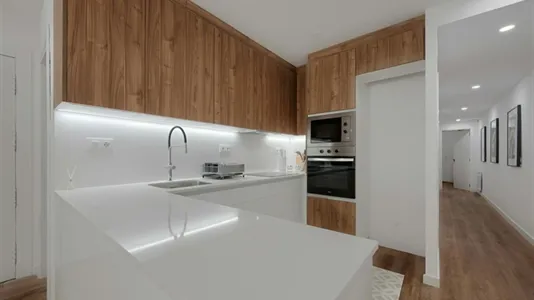 Rooms in Barcelona Eixample - photo 8