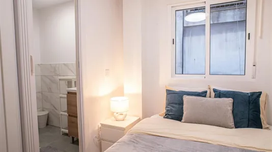 Rooms in Valencia Ciutat Vella - photo 5