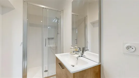 Rooms in Lyon - photo 5