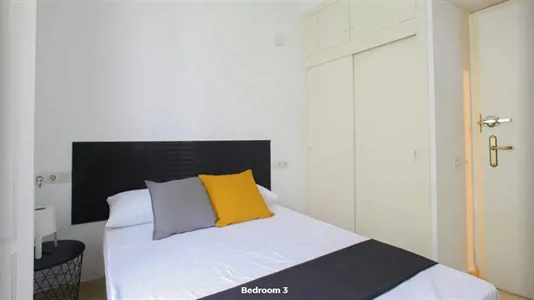 Rooms in Valencia L'Eixample - photo 2