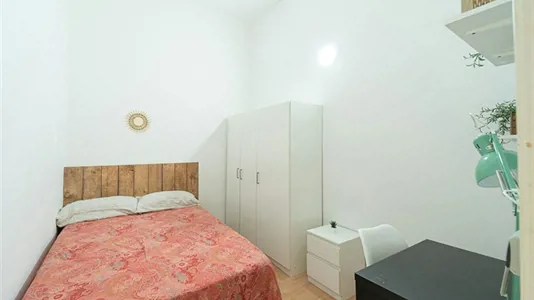 Rooms in Barcelona Eixample - photo 3