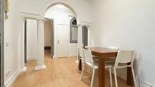 Rooms in Barcelona Ciutat Vella - photo 7