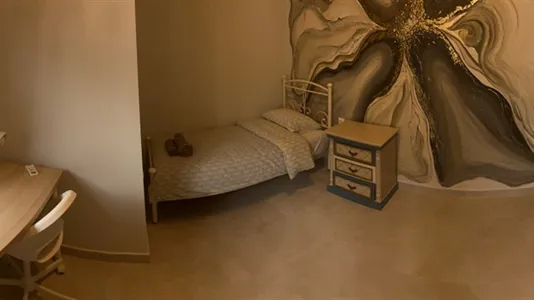 Rooms in Neapoli-Sykies - photo 4