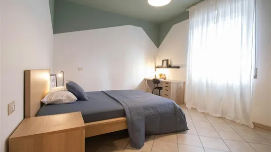 Rooms in Pavia - photo 9