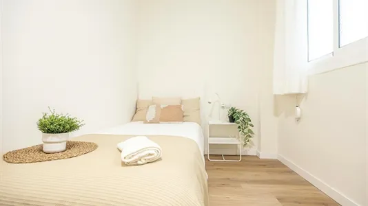 Rooms in Valencia L'Eixample - photo 3