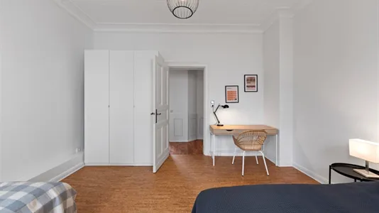 Apartments in Location is not specified - photo 8