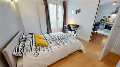 Room for rent in Grenoble, Auvergne-Rhône-Alpes