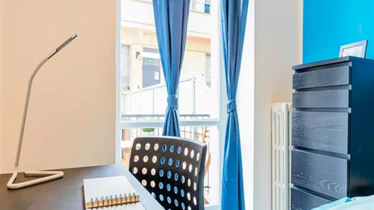 Rooms in Milano Zona 8 - Fiera, Gallaratese, Quarto Oggiaro - photo 2