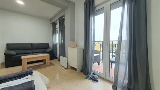 Rooms in Valencia Extramurs - photo 5