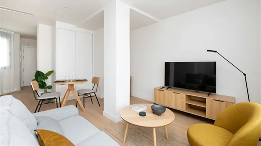 Apartments in Madrid Ciudad Lineal - photo 3