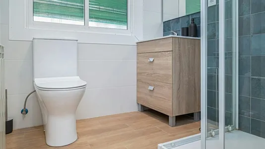 Rooms in Zaragoza - photo 9