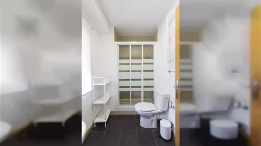 Rooms in Madrid Salamanca - photo 8