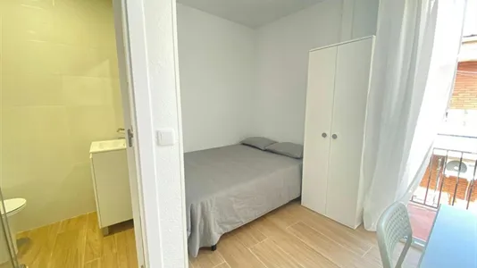 Rooms in Adaro - photo 7