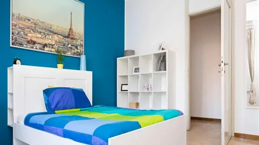 Rooms in Milano Zona 8 - Fiera, Gallaratese, Quarto Oggiaro - photo 1