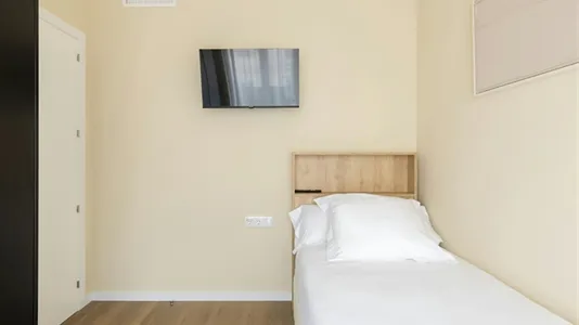 Rooms in Madrid Chamberí - photo 5