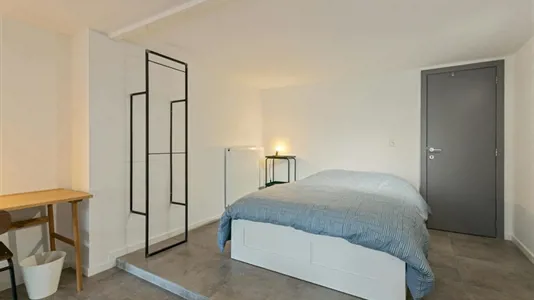 Rooms in Charleroi - photo 2