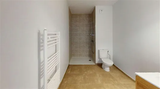 Apartments in Clermont-Ferrand - photo 6