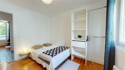 Room for rent in Grenoble, Auvergne-Rhône-Alpes