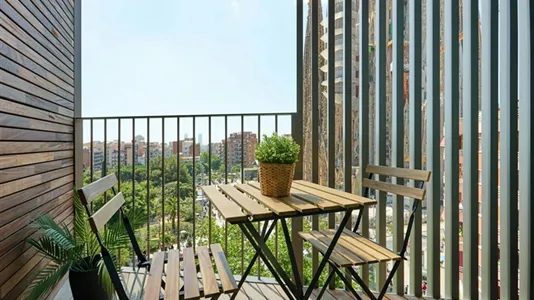 Apartments in Barcelona Eixample - photo 4