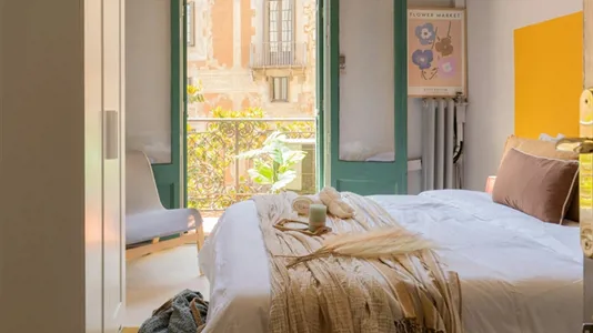 Rooms in Barcelona Ciutat Vella - photo 3
