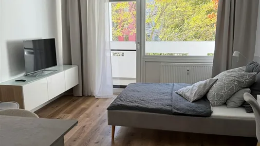 Apartments in Frankfurt Süd - photo 2