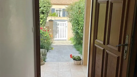 Rooms in Carcassonne - photo 2