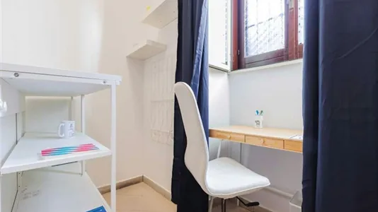 Rooms in Roma Municipio I – Centro Storico - photo 1