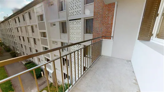 Apartments in Lyon - photo 2