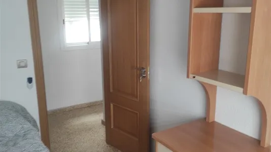 Rooms in Burjassot - photo 3