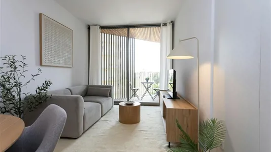 Apartments in Barcelona Eixample - photo 3